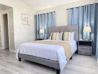 Remodeled Pool Villa with High Ceilings Near Summerlin Hotels in Summerlin-Northwest Las Vegas