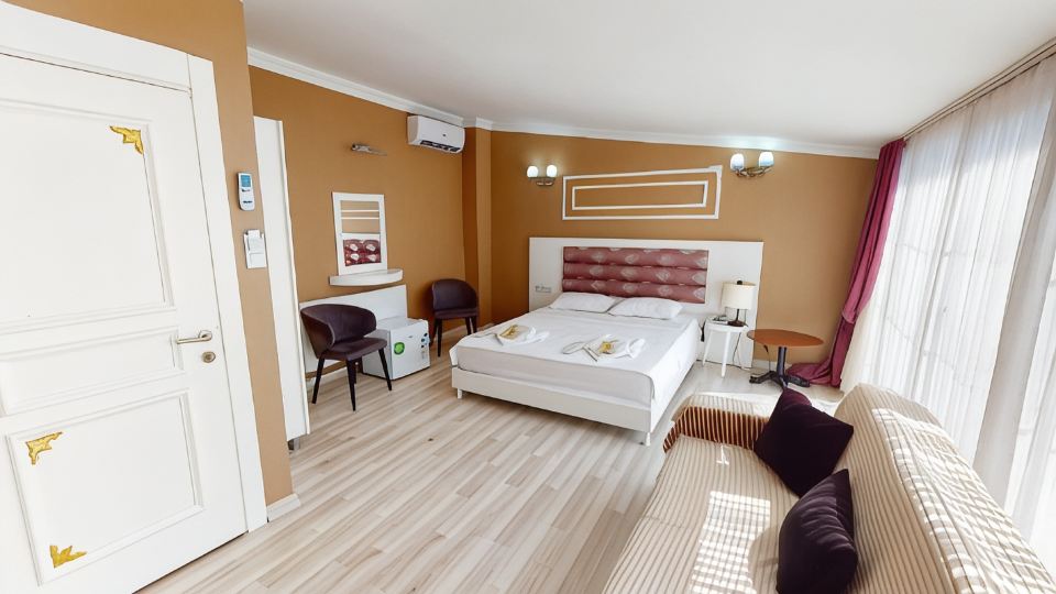 The Wolf Hotel