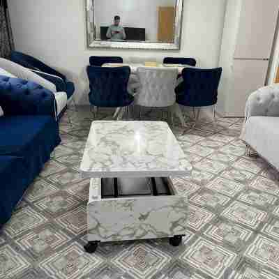 Entire flat by Principality Stadium (5 min walk) Others