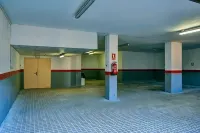 Parador de Sos Del Rey Catolico - parking