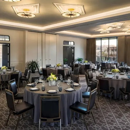Thompson Nashville by Hyatt