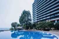 1000 Island Lake Greentown Resort Hotel - Romantic