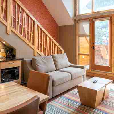 Fox Hotel and Suites Rooms