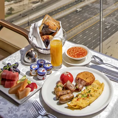 Mercure Dubai Barsha Heights Hotel Suites And Apartments Отели рядом с достопримечательностью «Теком»