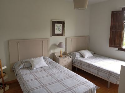Vilagarcia De Arousa: House with garden, near the sea.