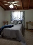 Gypsy Sunset cabin - gorgeous sunset views overlooking Lake Ouachita valley, - Alphydda