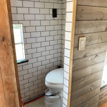 Charming Tiny Home/ school bus conversion in marvelous Cortez with WiFi