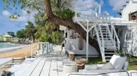 Luxe Private Pool Villa in Porters Place, Exclusive Beach Club Access, Gym & BBQ