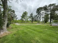 Charming 2-bedroom house on 1+ acres in West Paducah with Patio, Firepit & Wifi - 3つ星