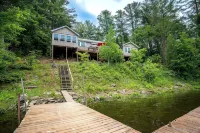 Spacious 5 Bedroom Cabin Riverfront/Black Lake Access