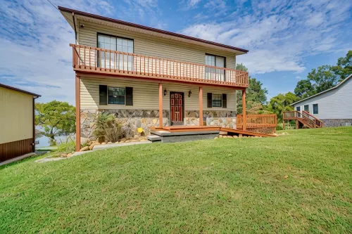 Watts Bar Lake Retreat Private Dock, Boat Ramp & Stunning Views!