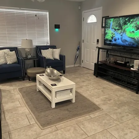 NEWLY RENOVATED HOME with high speed WiFi, gourmet kitchen, outdoor grilling.
