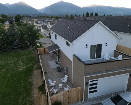 New 3BR w/ Garage, 1 Mile from Downtown Hotels in Hamilton