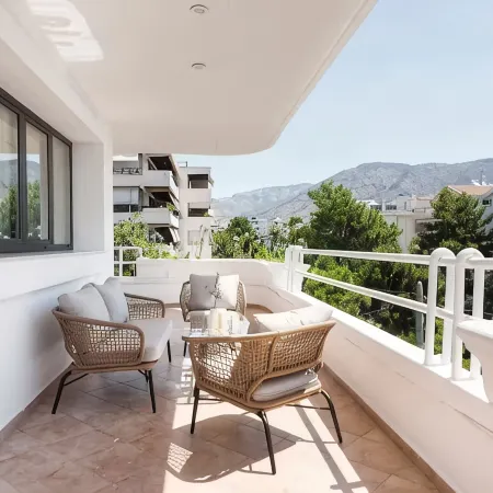 Luxury 3-BD condo with 80sqm balcony in Glifada