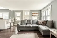 3-bedroom house in charming Meredith with WiFi, AC. Enjoy your stay
