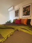 Comfortable Apartment with Sea Views. Hotels in 