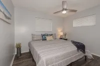 Cheerful 3 BR 1.5 BA Home in Great Neighborhood! Recently Renovated! - WiFi
