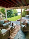 One of a kind gem- 2 rental units on 1.2 lakefront acres ideal for 2 families -  Privatzimmer
