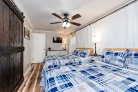 3 Queen Beds, 2 Min to Fairgrounds, Fenced Yard - 3-Star