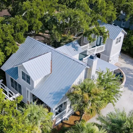 Beach Cottage with Heated Spa & Private Pool-Pet Friendly