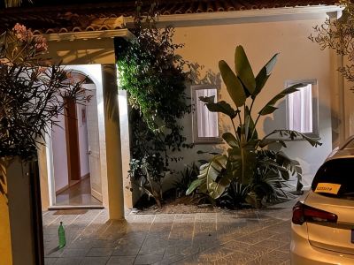 Casa Oliva-Panorama: Large designer apartment, fantastic views, heated pool