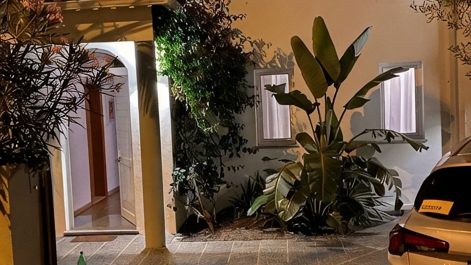 Casa Oliva-Panorama: Large designer apartment, fantastic views, heated pool