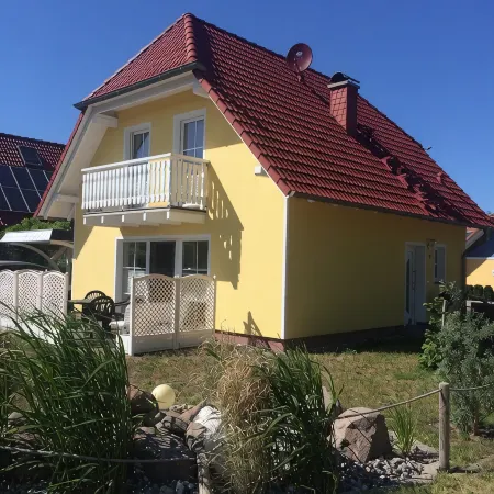1st location on the beach of Lake Kummerow, a pleasure not only in summer