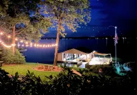 Spectacular - Main Lake Home - Huge Dock - Sleeps 18 - 4 stjerner