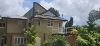 Vista Stays...Garden View โรงแรมใน