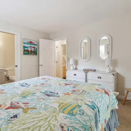 Welcome to Family Lake Time – Your Waterfront Condo!