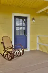 Coffee Klatch Cottage - Yellow - 3-Star