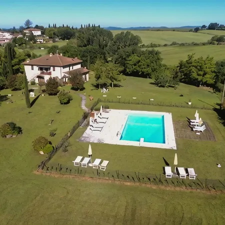CHARMING APARTMENT WITH POOL - 40 KM FLORENCE, 20 KM SIENA, 15 KM S. GIMIGNANO