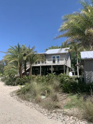 Beautiful Bokeelia!!!! Fishing dream! Bring your boat and your dog