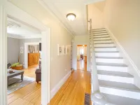 Historic Woodbine Cottage - 3-Star