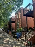 Cozy 2-bedroom Townhome with free parking in charming Downtown Chattanooga - Boutique