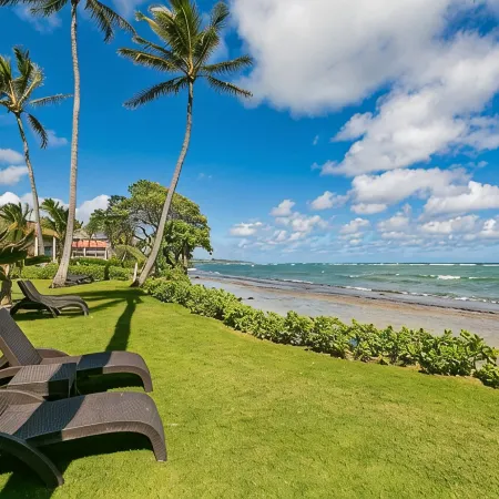 3 Bedroom Ocean Front Condo with Pool & Elevator! Hotels in Kapaa