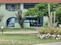 NEWLY RENOVATED Ocean Front 2 bedroom/ 2 bath, pristine water, divers paradise.  호텔