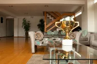 APARTAMENTO PENTHOUSE  DE 350 M2, CON VISTA PANORAMICA DE LA CIUDAD.