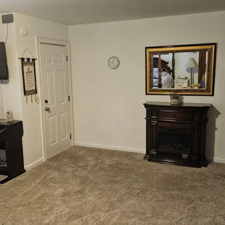 EXCLUSIVE LARGE 2 BEDROOM SUITE W/THEATER ROOM + KITCHEN