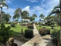 Beachfront Ocean View 2-bedroom condo in Playa Junquillal with WiFi, AC - Homestays
