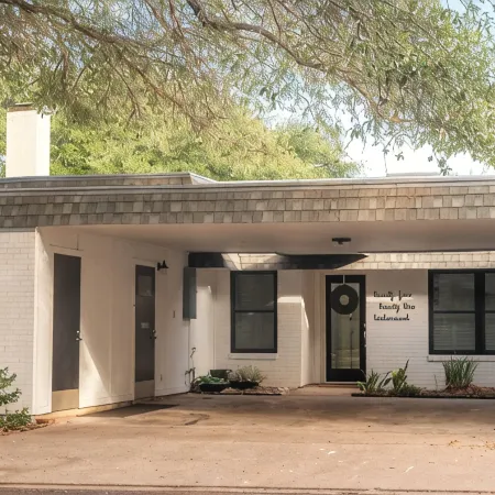 Perfect blend of style and serenity in this 3-br, 2-bath bungalow guest house.