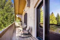 Beautiful Sun Valley Lodge II Penthouse, Sleeps 8 with Amazing Views of Baldy - Wifi