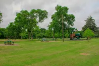 BCS Back Forty- fully stocked home & great yard—close to A&M, great food & fun.