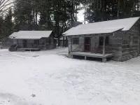 Cabin 10 - Cozy ski retreat in Cabin 10 at Pioneer Village, Maggie Valley NC - Hytter