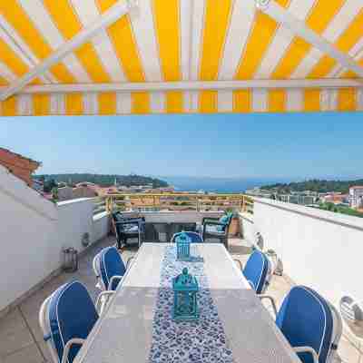 Luxurious penthouse style apartment, panoramic sea and mountain view Others