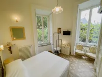 Coco's Apartments - de Vivo Realty