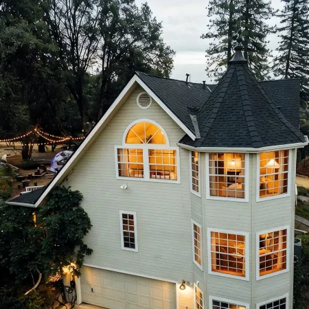 Hidden Forest Castle - Dome, Spa, Sauna, Views, Games, Movie Theater
