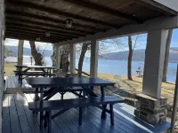 Moonlight Manor on Keuka Lake in Hammondsport - Boutique