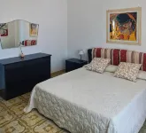 Panarea House - Detached cottage by the sea