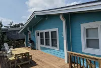 Finlandia: 3BR Avon cottage. Dog-friendly - steps from pristine beach! - 3-Star